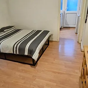 No Frills & Nothing Fancy 1 Bed Centre Cardiff